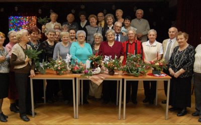 ŚWIĘTA TUŻ, TUŻ…